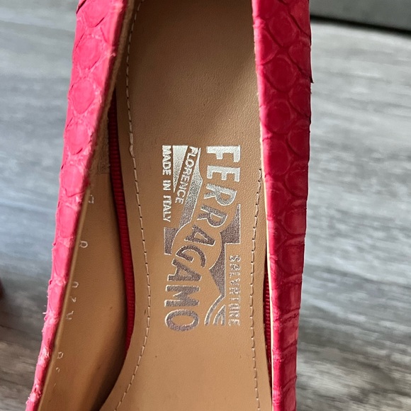 Bright Pink/Coral Platform Pumps - Picture 4 of 10